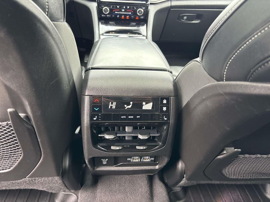 2022 Jeep Grand Cherokee L Overland