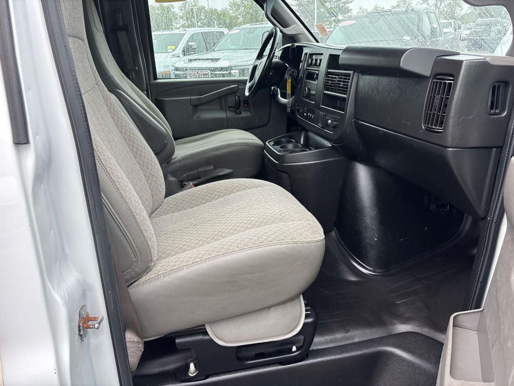 2020 GMC Savana 3500 Work Van