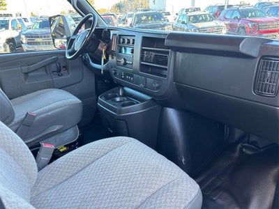 2022 GMC Savana 3500 Work Van