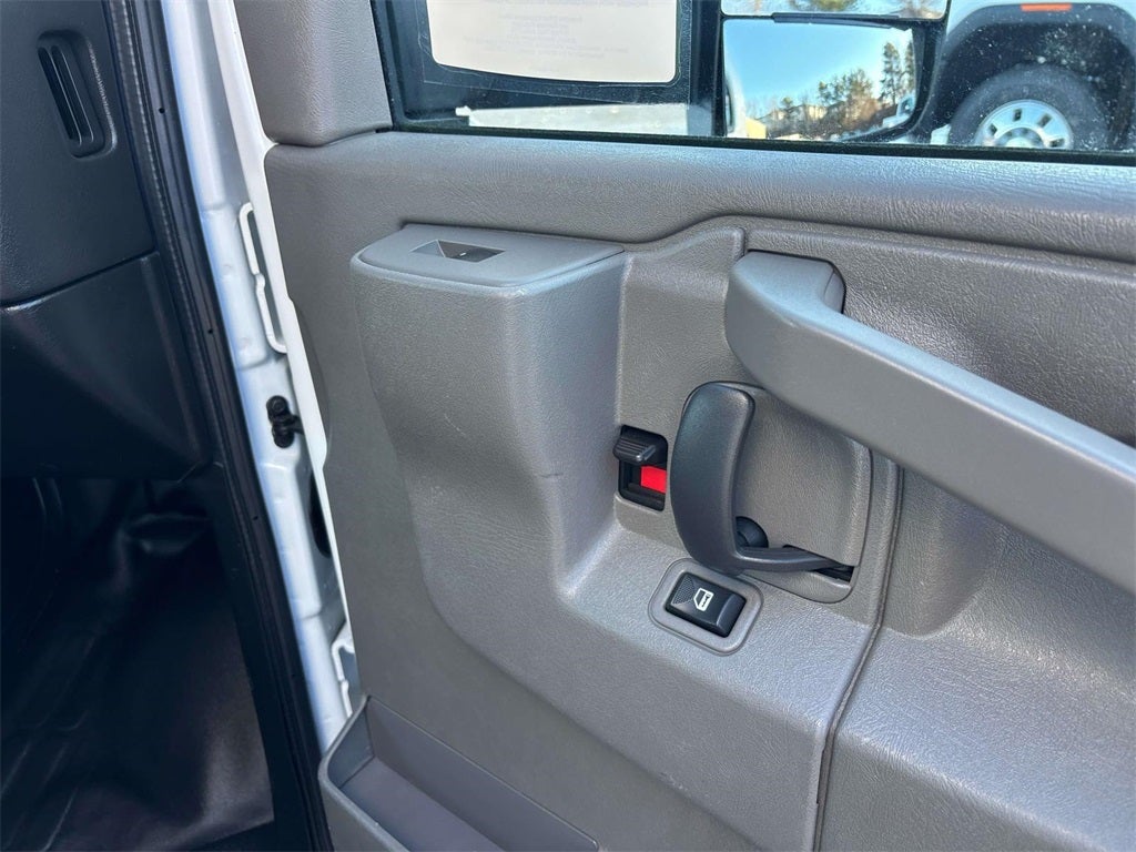 2022 GMC Savana 3500 Work Van