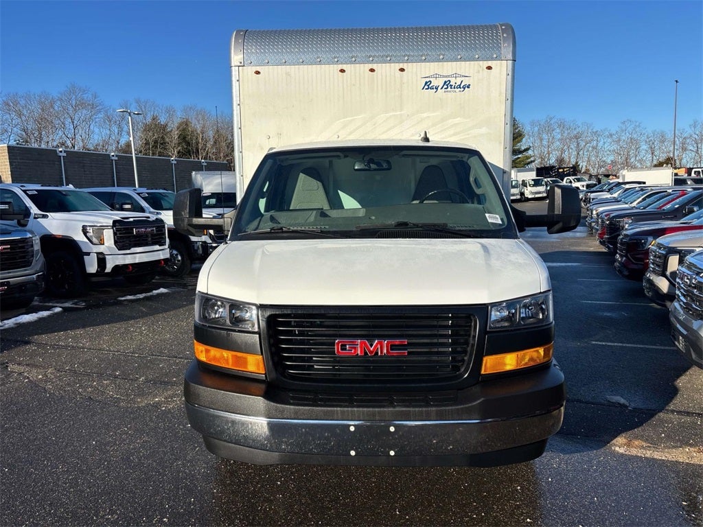 2022 GMC Savana 3500 Work Van