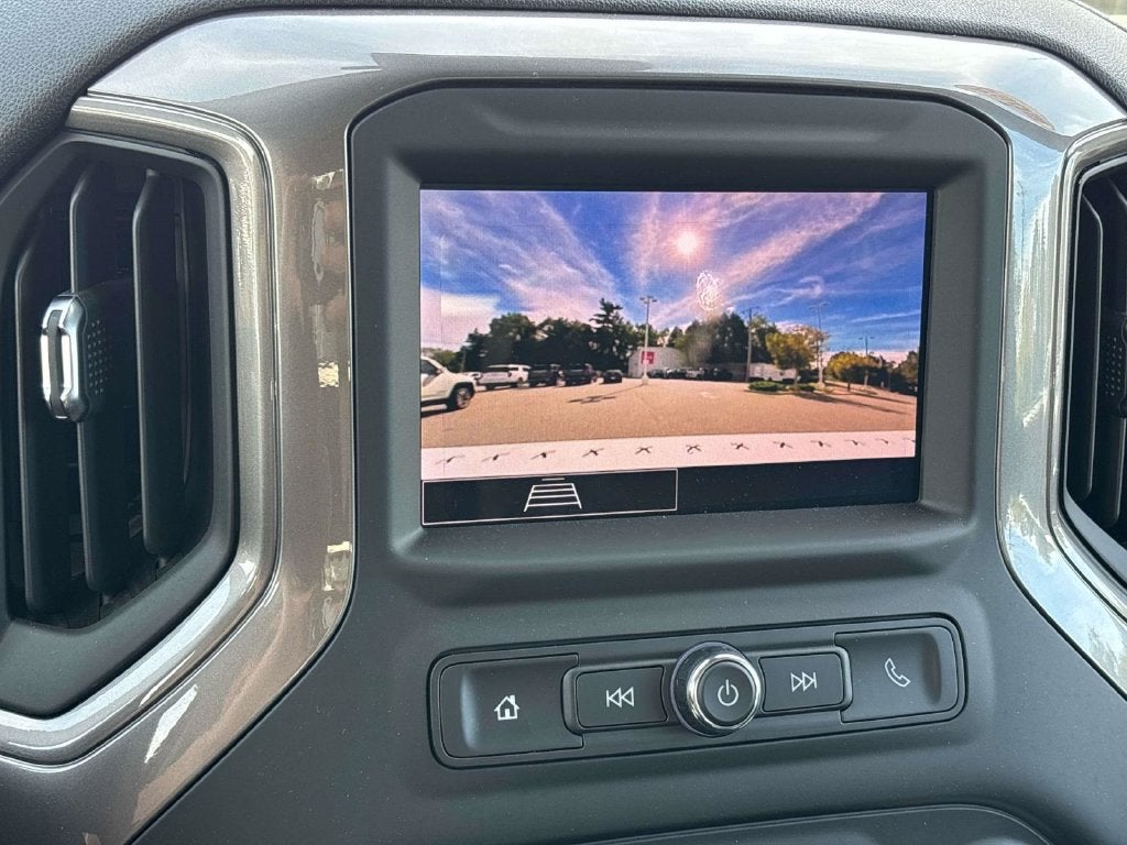 2025 GMC Sierra 3500HD Pro 146 WB