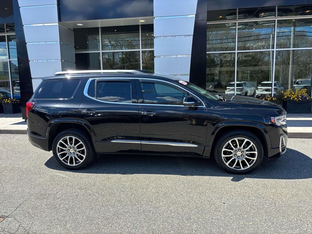 2022 GMC Acadia Denali