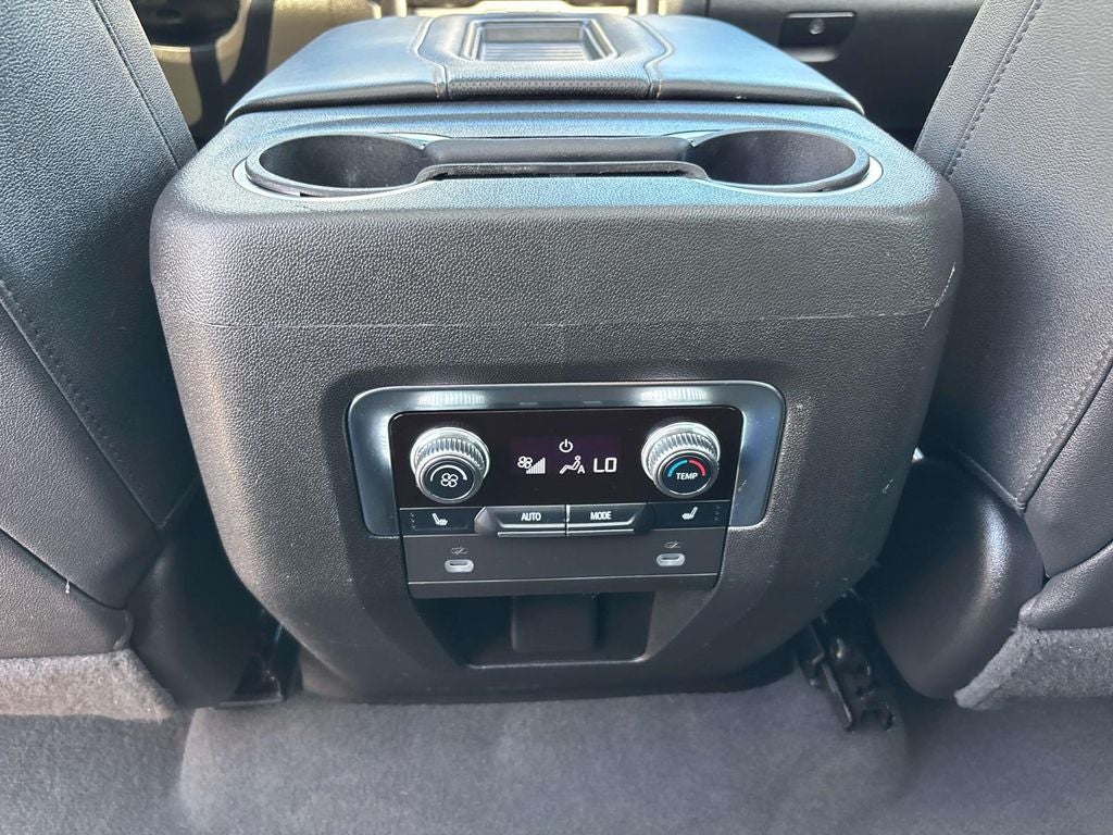 2024 GMC Yukon XL AT4