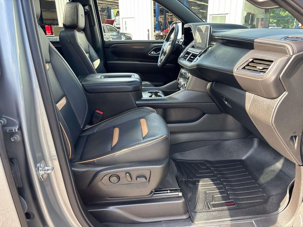 2024 GMC Yukon XL AT4