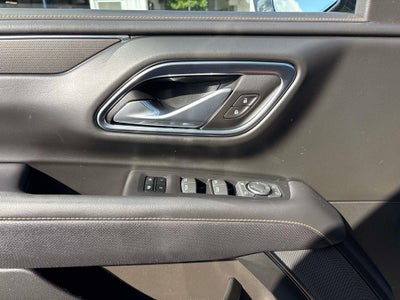 2024 GMC Yukon XL AT4