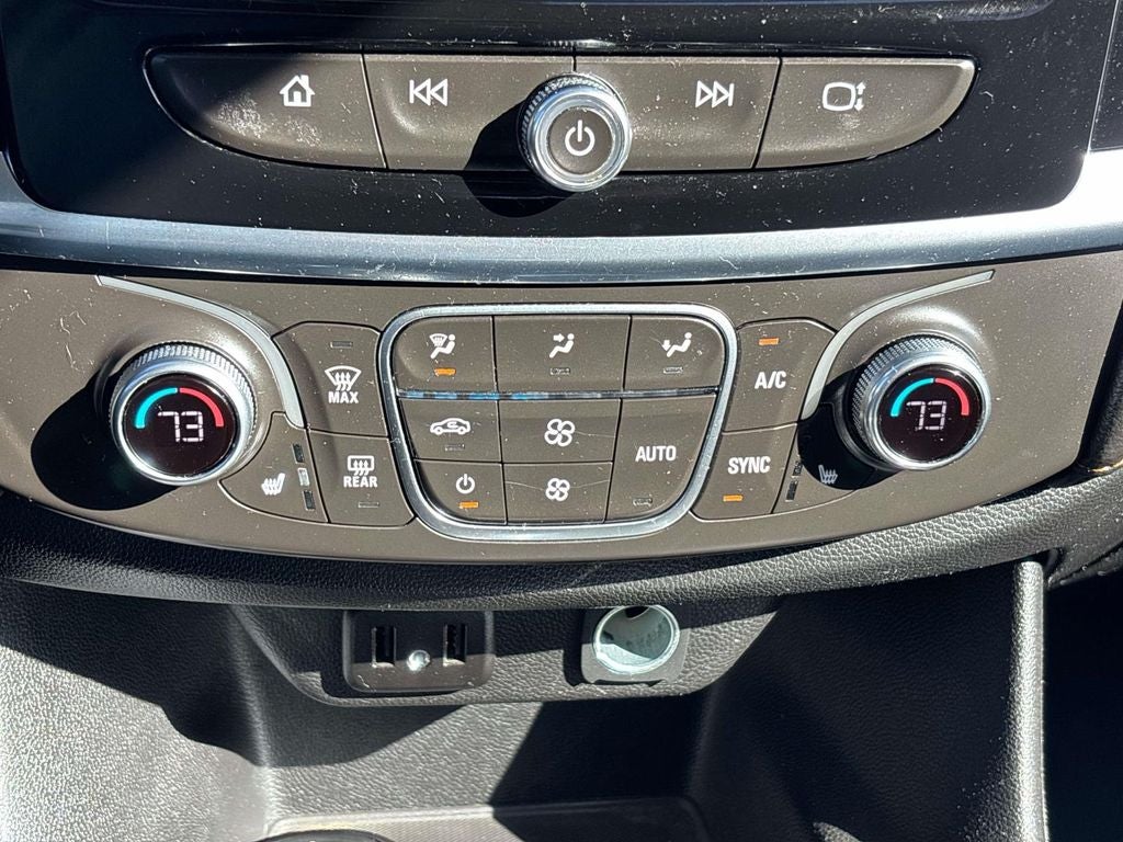 2018 Chevrolet Traverse LT Cloth w/1LT