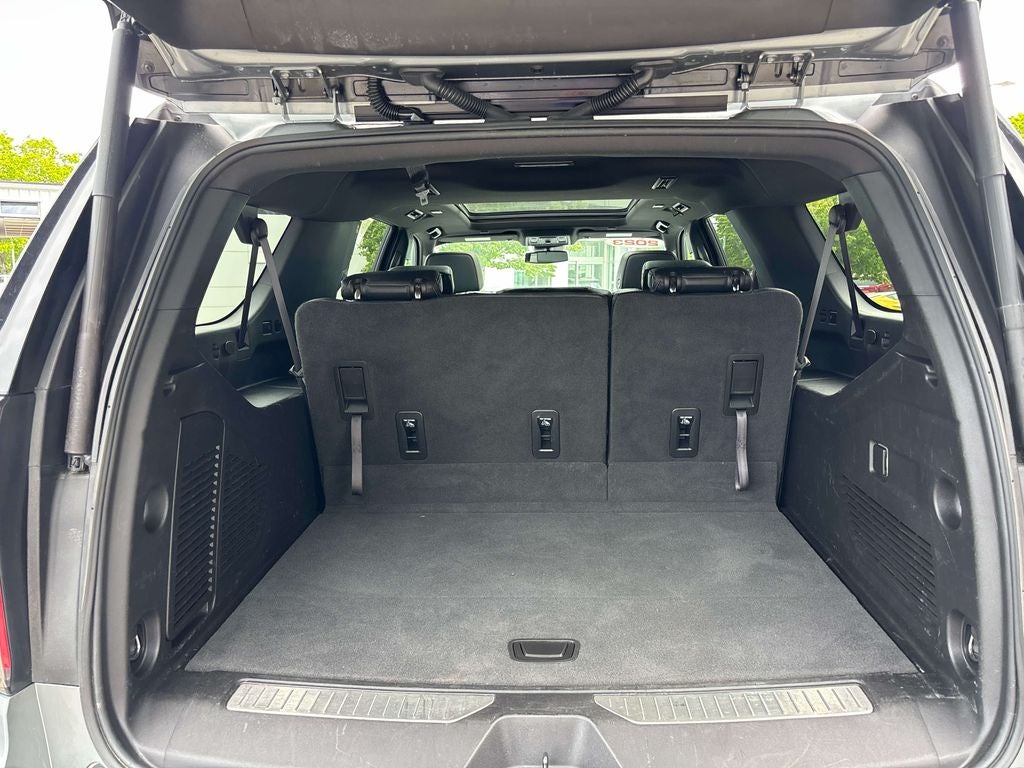 2023 Chevrolet Suburban RST