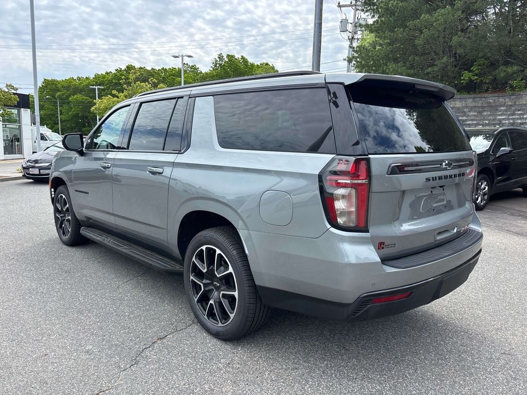 2023 Chevrolet Suburban RST