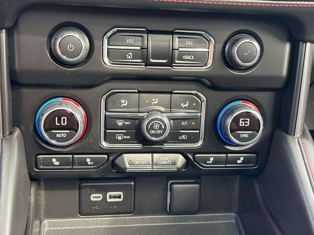 2023 Chevrolet Suburban RST