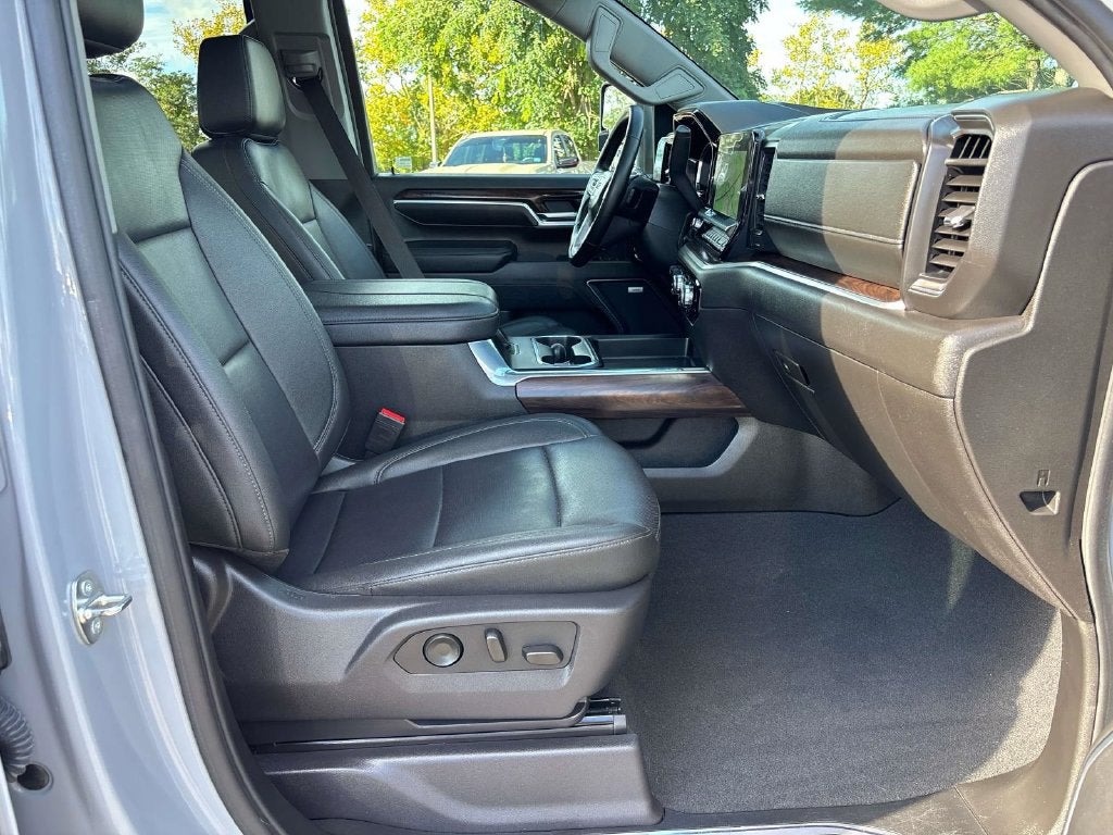 2024 GMC Sierra 2500HD SLT