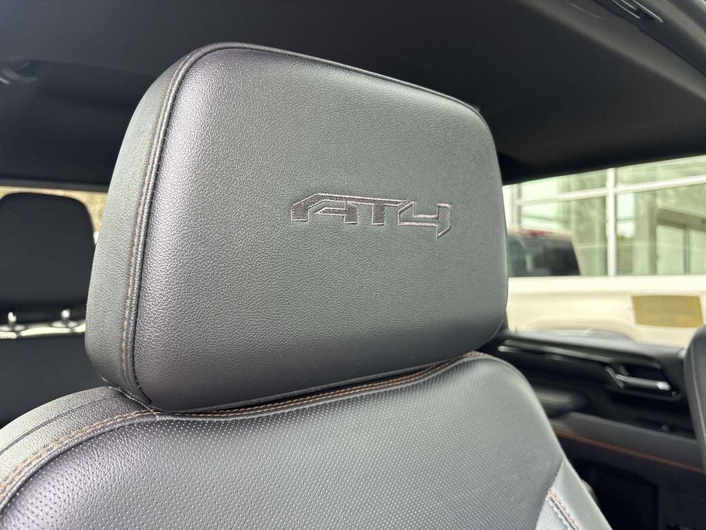 2025 GMC Sierra 2500HD AT4