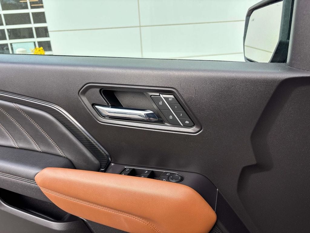 2023 GMC Canyon AT4