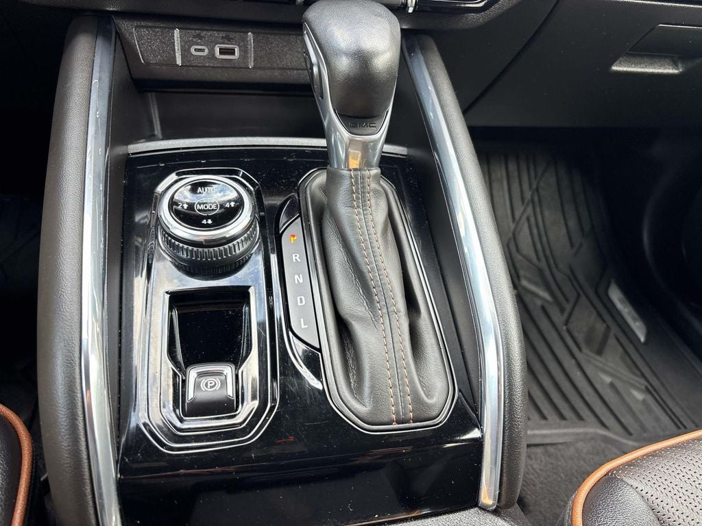 2023 GMC Canyon AT4