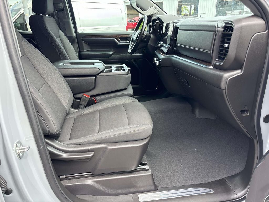 2024 GMC Sierra 1500 SLE
