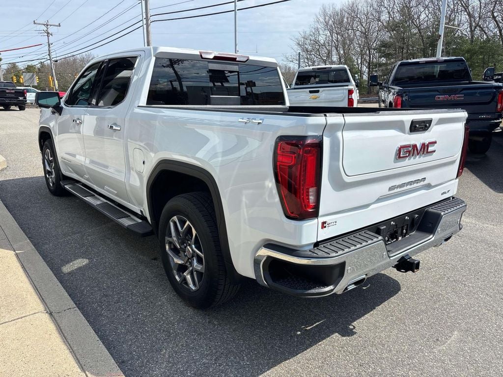 2024 GMC Sierra 1500 SLT