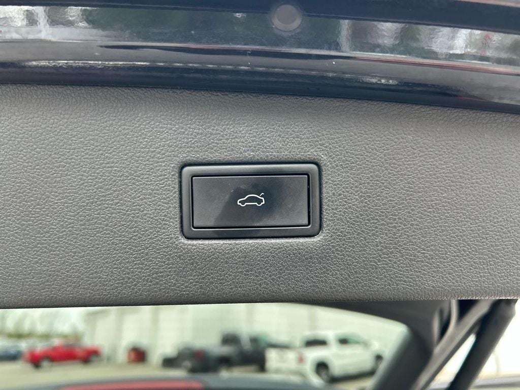 2022 Volkswagen Tiguan 2.0T SEL R-Line