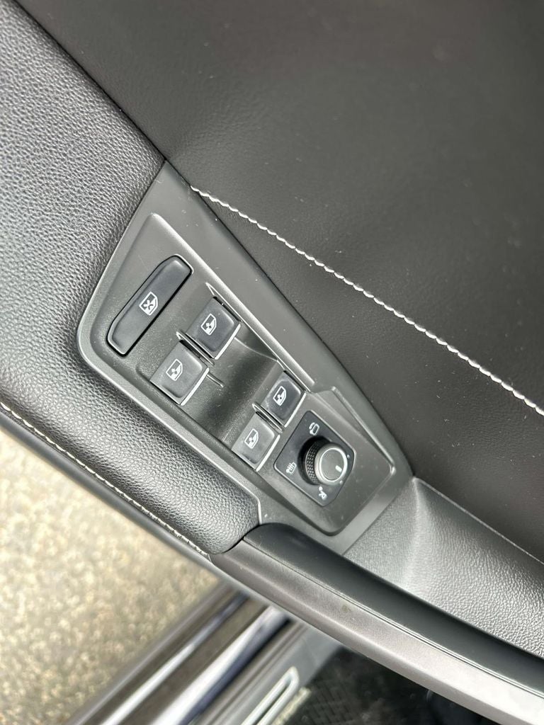 2022 Volkswagen Tiguan 2.0T SEL R-Line