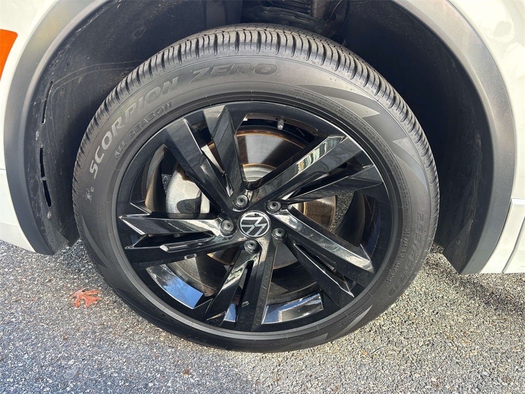2024 Volkswagen Tiguan 2.0T SE R-Line Black