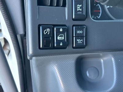 2020 Isuzu FTR FLAT BED