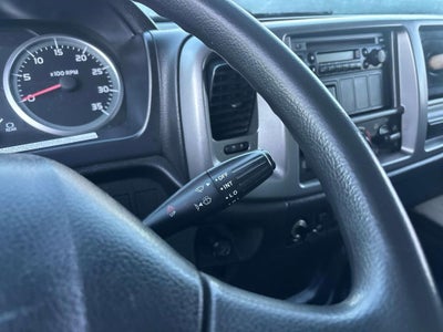 2013 Hino 268 24 FOOT BOX WITH LIFTGATE