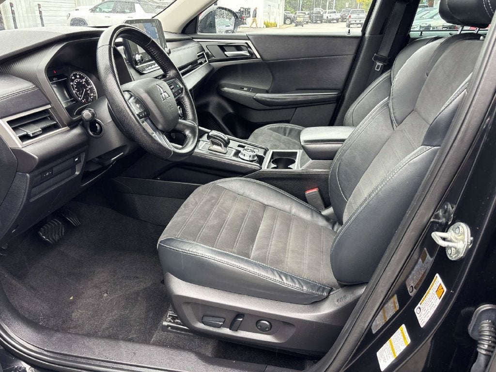 2023 Mitsubishi Outlander Ralliart