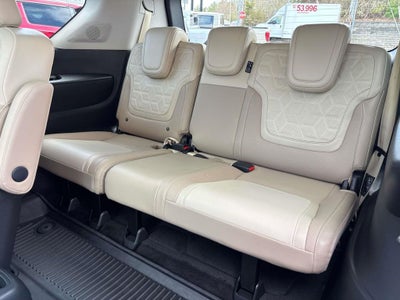 2025 Nissan Armada Platinum