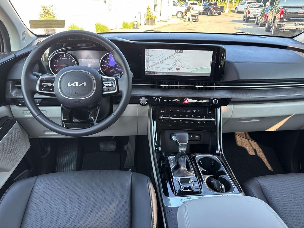 2024 Kia Carnival EX