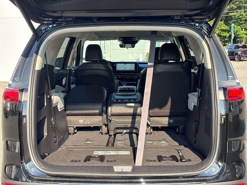 2024 Kia Carnival EX