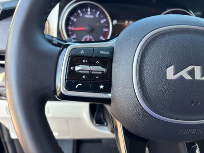 2024 Kia Carnival EX
