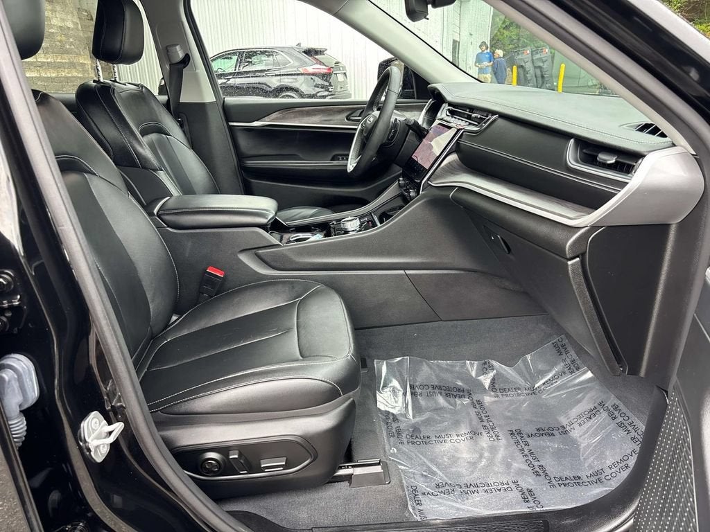 2023 Jeep Grand Cherokee L Limited 4x4