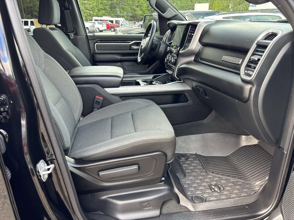2022 RAM 1500 Big Horn Crew Cab 4x4 5'7" Box
