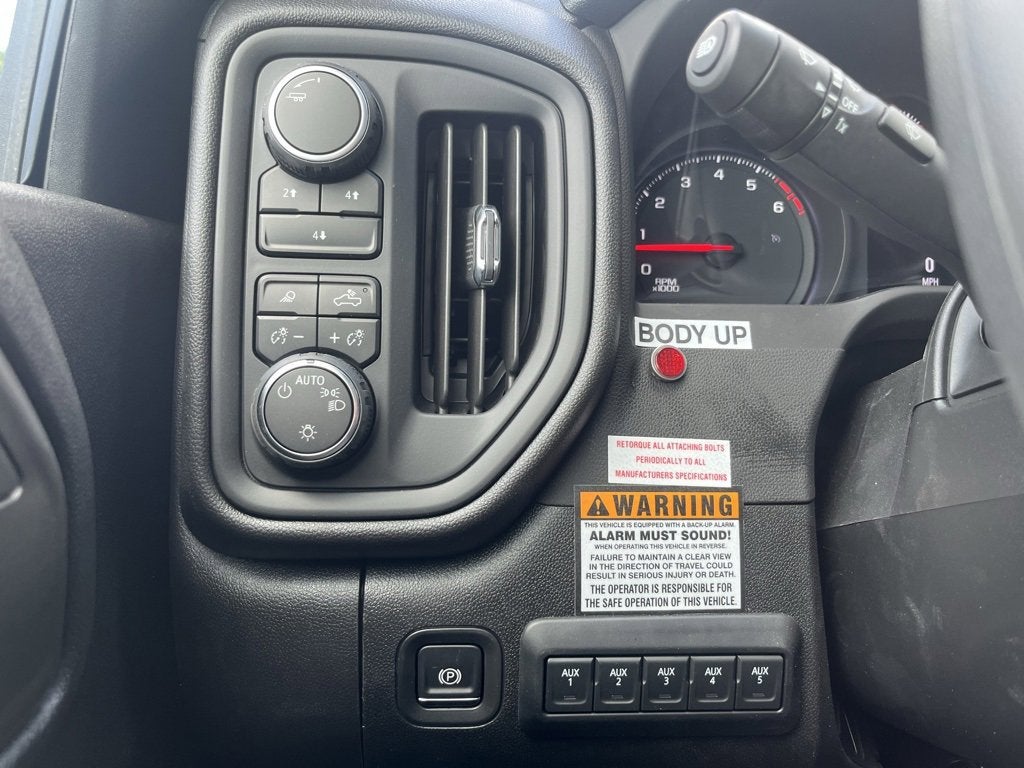 2025 Chevrolet Silverado 3500 HD Chassis Cab Work Truck