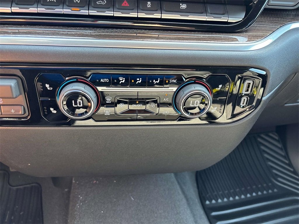 2025 Chevrolet Silverado 1500 LT (2FL)