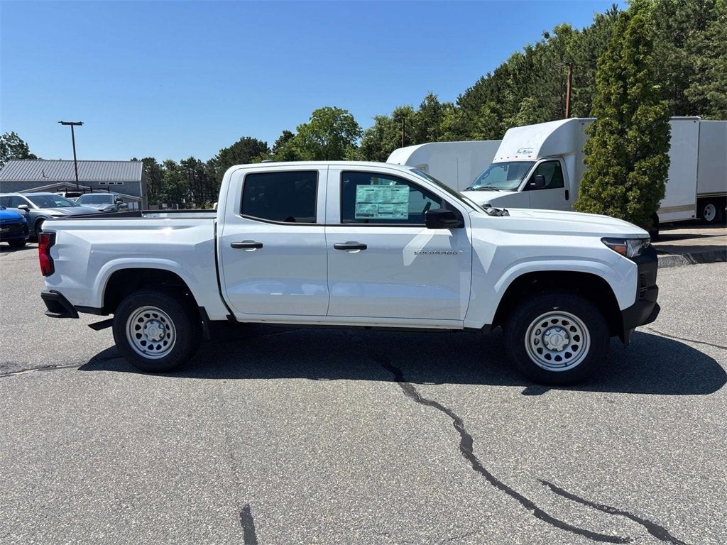 2025 Chevrolet Colorado WT/LT