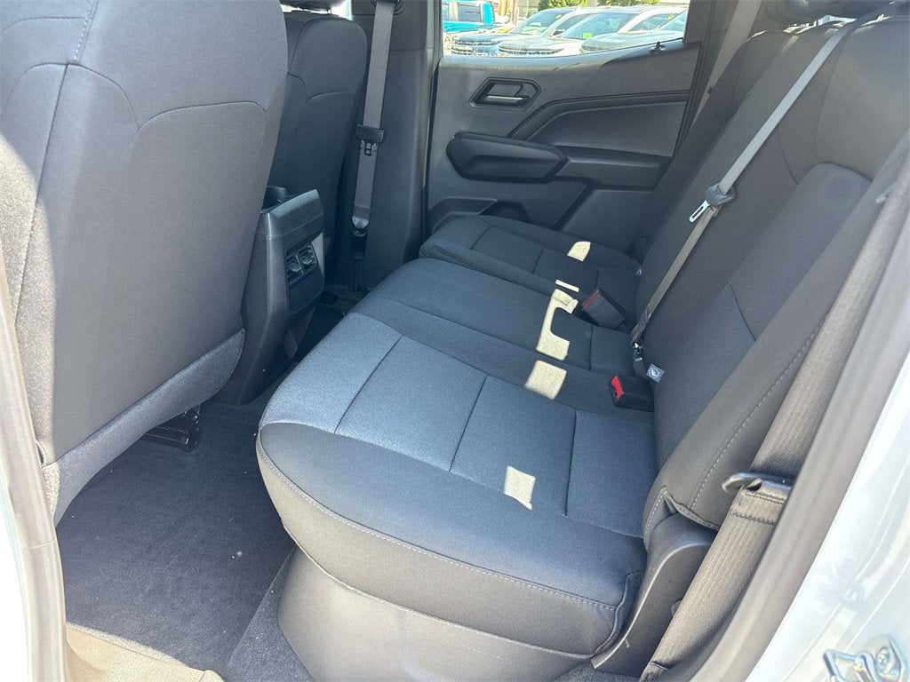 2025 Chevrolet Colorado WT/LT