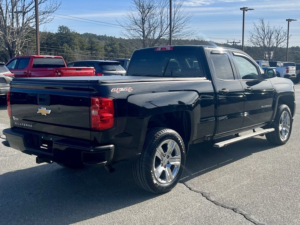 2017 Chevrolet Silverado 1500 Custom