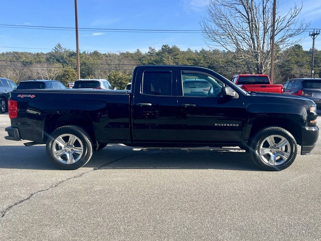 2017 Chevrolet Silverado 1500 Custom