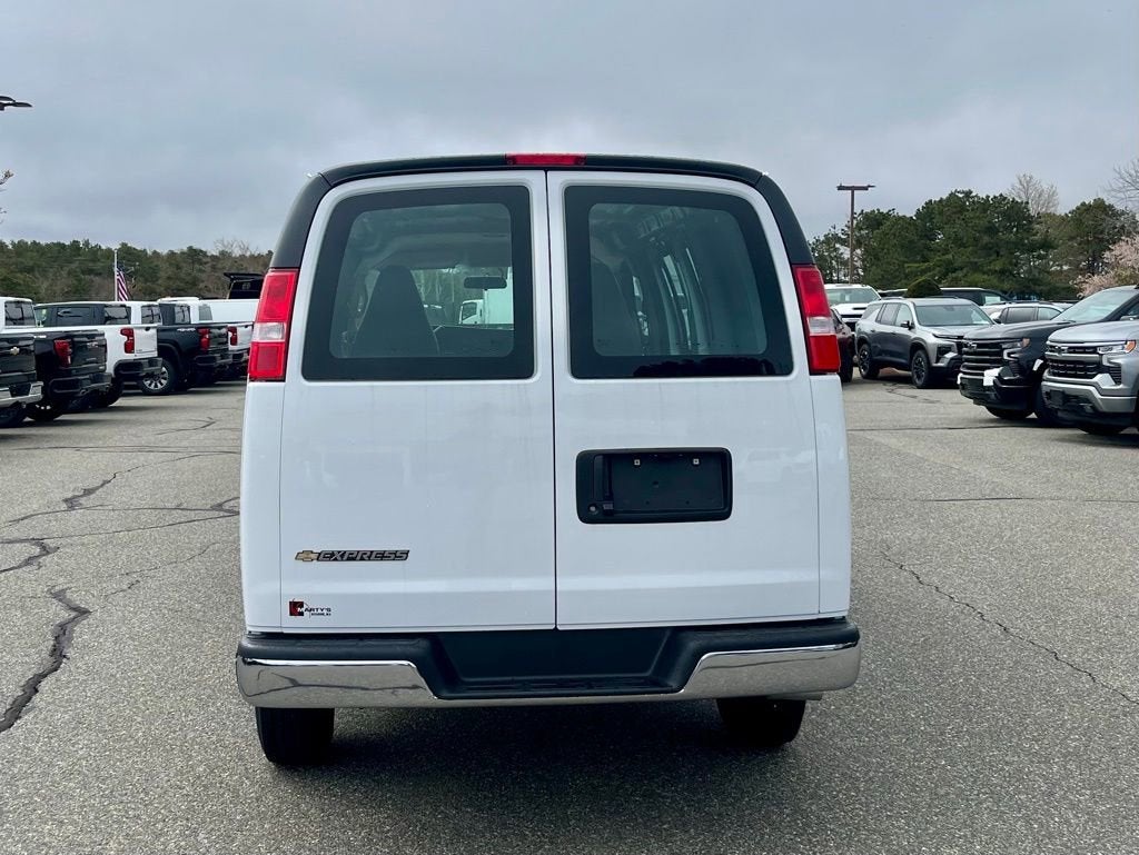 2026 Chevrolet Express Cargo WT