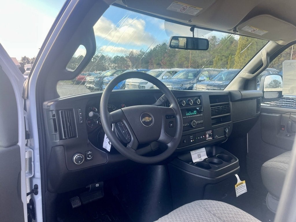 2025 Chevrolet Express Cargo 2500 WT
