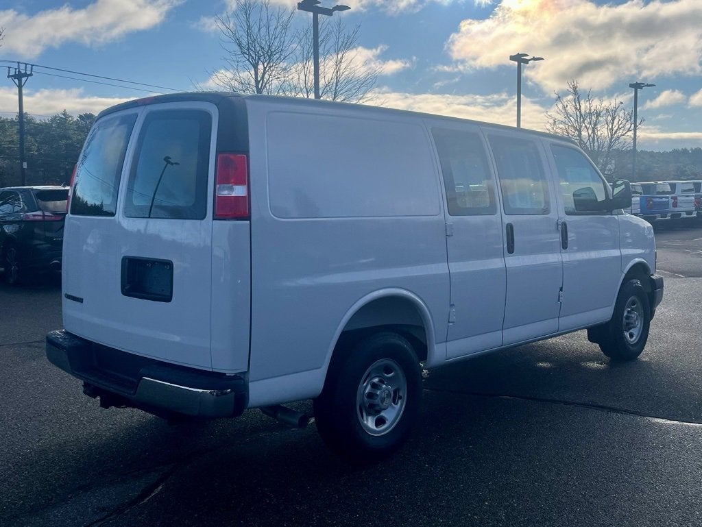 2025 Chevrolet Express Cargo 2500 WT