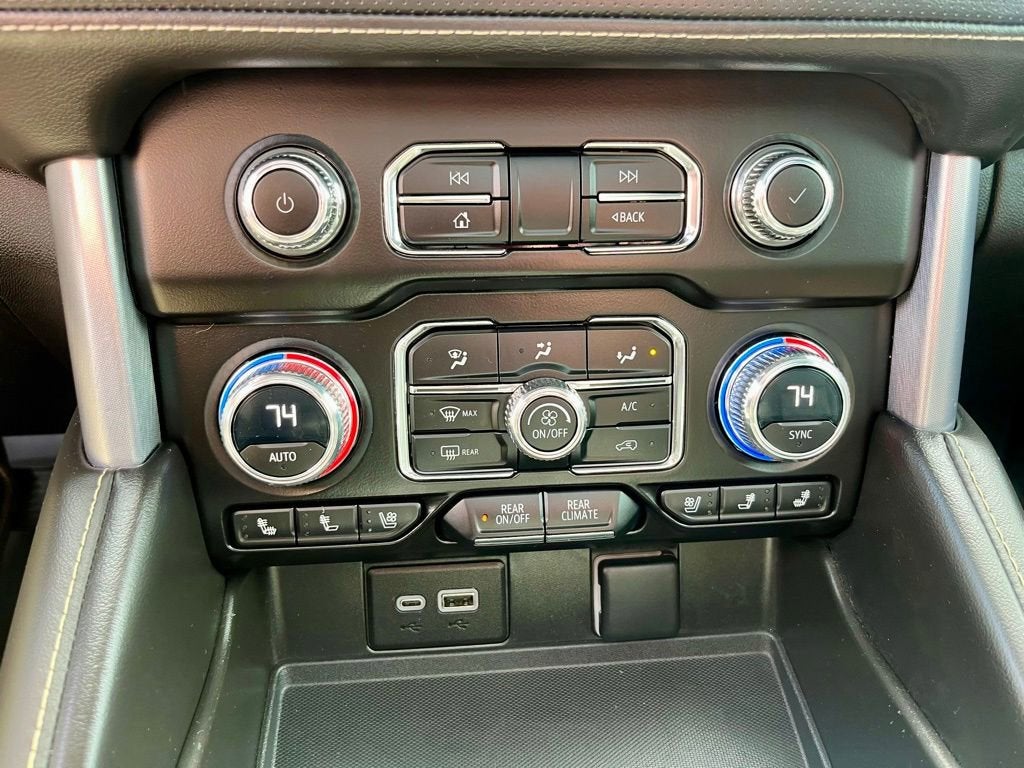 2023 GMC Yukon XL SLT