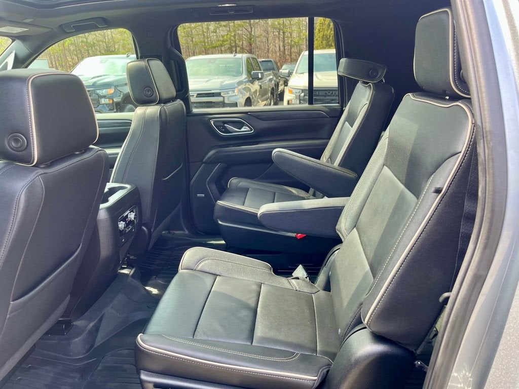 2023 GMC Yukon XL SLT