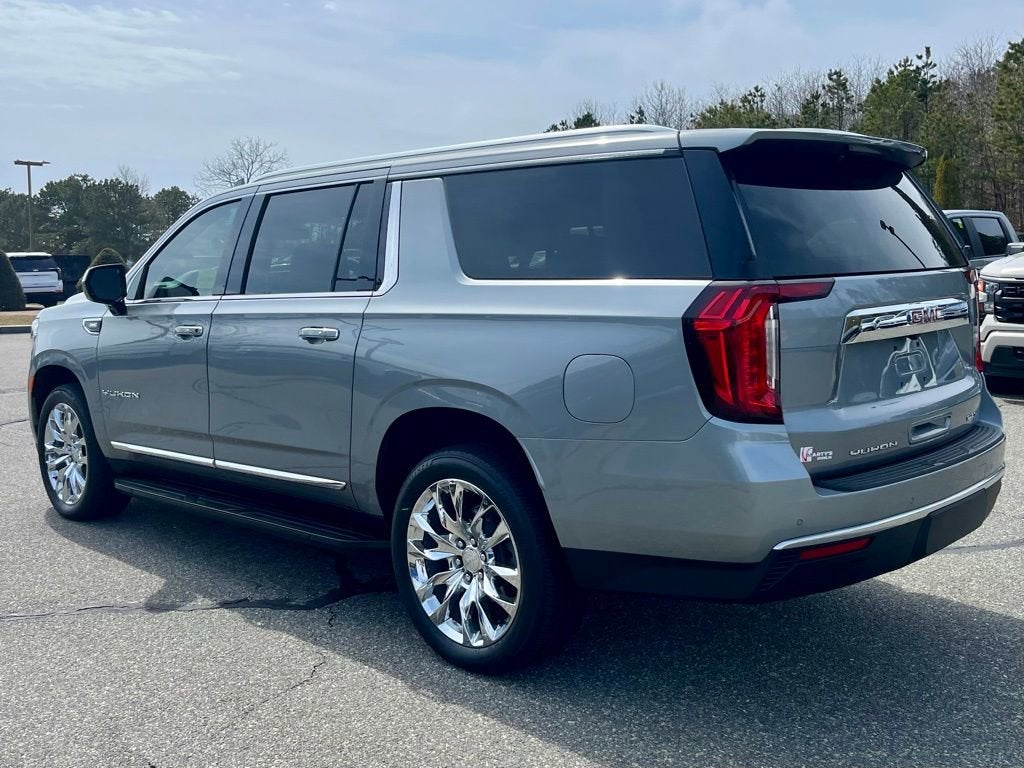 2023 GMC Yukon XL SLT