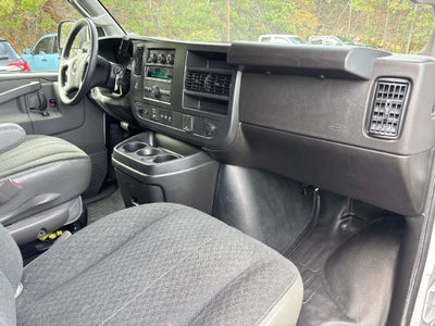 2025 GMC Savana Cargo Work Van