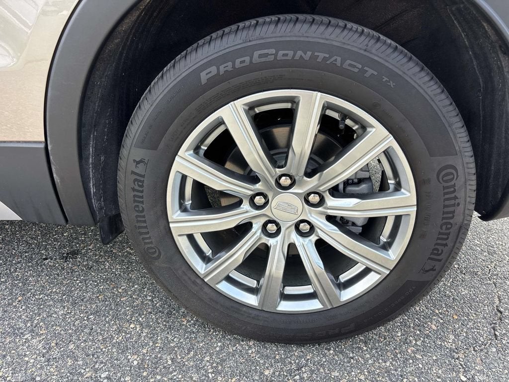 2022 Cadillac XT4 Premium Luxury