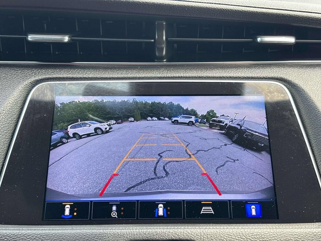 2022 Cadillac XT4 Premium Luxury