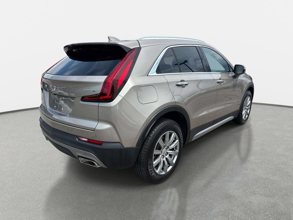 2022 Cadillac XT4 Premium Luxury