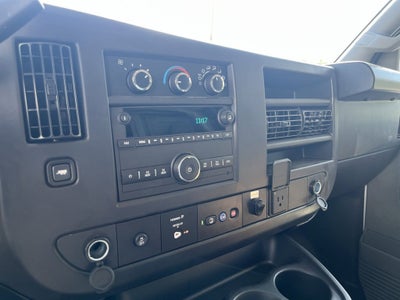 2025 Chevrolet Express Cutaway 3500 1WT