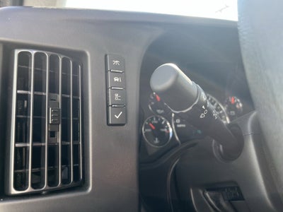 2025 Chevrolet Express Cutaway 3500 1WT